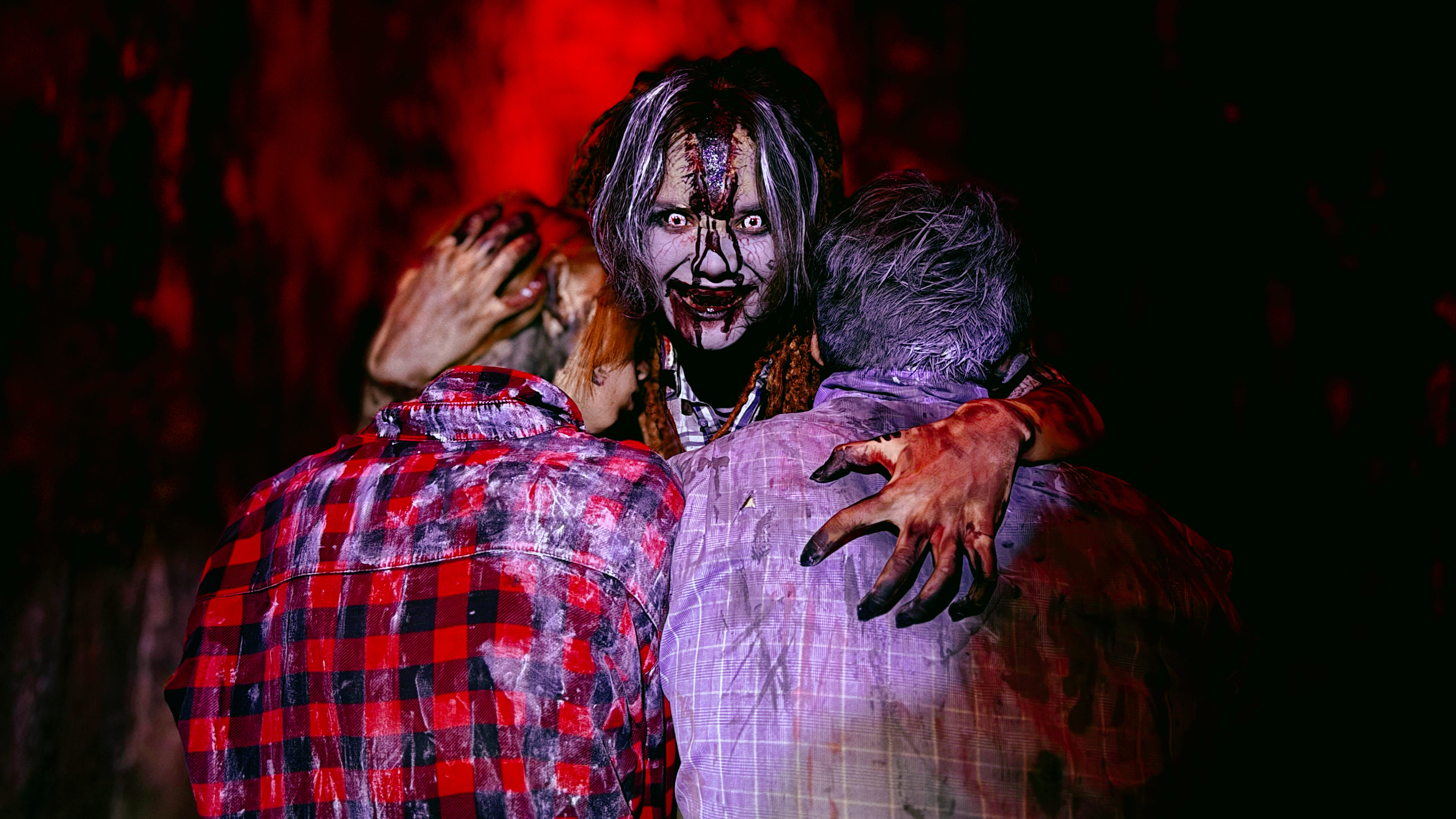 Восстание зловещих мертвецов — кадр 2